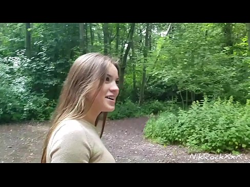❤️ Navrhol som Evelíne, aby sme si to rozdali na verejnom mieste! Povedala áno. Potom som ju jebala do zadku a vystriekala sa jej do úst. Potom sa vymočila. ❤❌ Super porno na nás ☑
