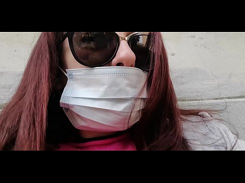❤️ Nicoletta sa pomstí svojmu susedovi a vymočí sa mu do garáže (Špeciálna talianska karanténa Covid19) ❤❌ Super porno na nás ☑