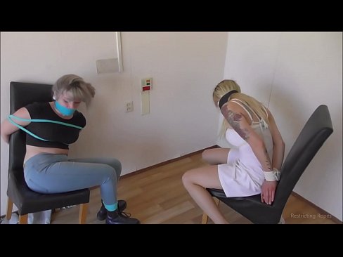 ❤️ Závislá / zviazaná a s roubíkom / dievča v núdzi ❤❌ Super porno na nás ☑
